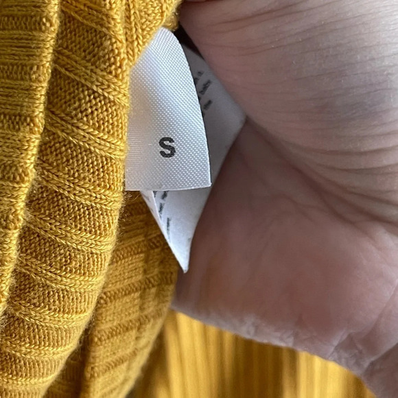 Reformation | Rosalind Twist Front Blouse Yellow Size Small - Picture 5 of 8
